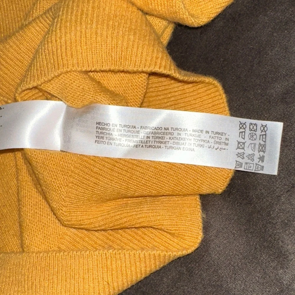 Zara Mustard V-Neck Sweater